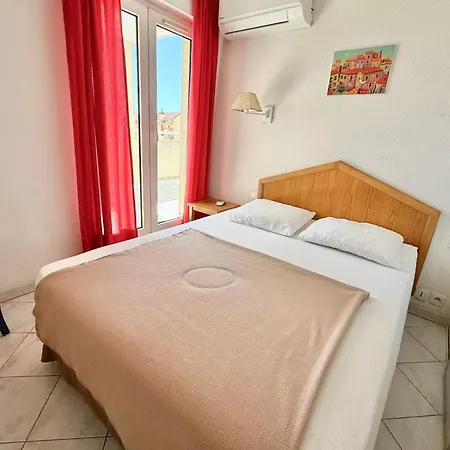 1 Bedroom Sea View * Golfe-Juan