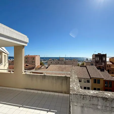 Apartamento 1 Bedroom Sea View *