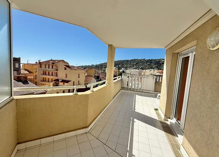 1 Bedroom Sea View Golfe-Juan