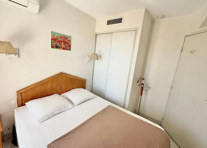 1 Bedroom Sea View * Golfe-Juan